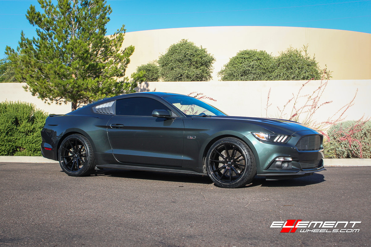 20 inch Variant Argon Gloss Piano Black on 2015 Ford Mustang 5.0 (6 Piston Brembo)