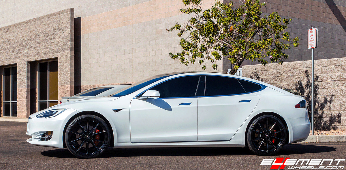22 inch Savini Black Di Forza SV-4 Gloss Black Milled on 2019 Tesla Model S Performance