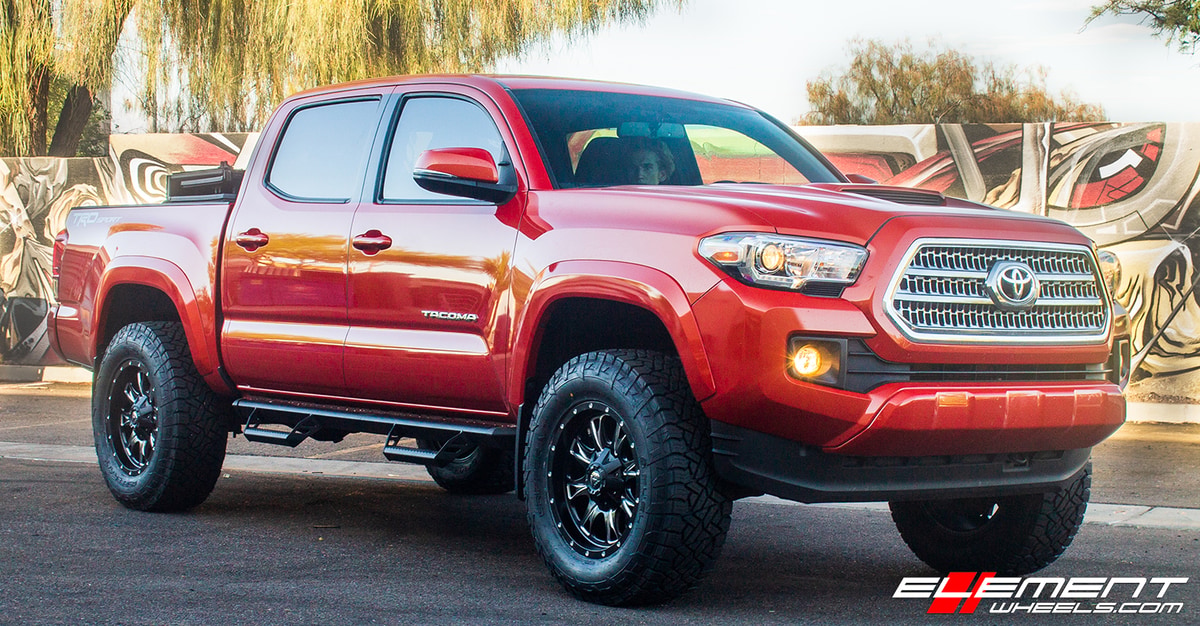 18 inch Fuel Off-Road Throttle Matte Black w/ Milled Accent D513 on 2016 Toyota Tacoma w/ 2-3 inch lift