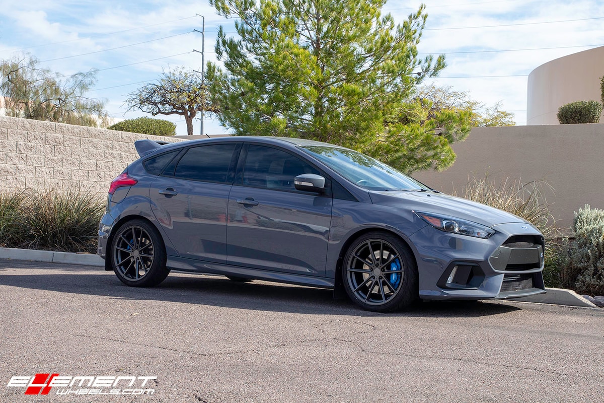 19" TSW Bathurst in Gloss Gunmetal on a 2017 Ford Focus RS