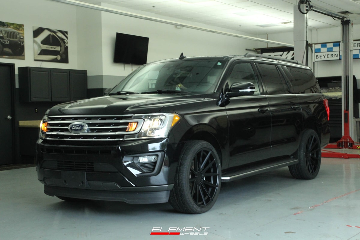 24 Inch Ferrada FT1 in Matte Black on 2020 Ford Expedition