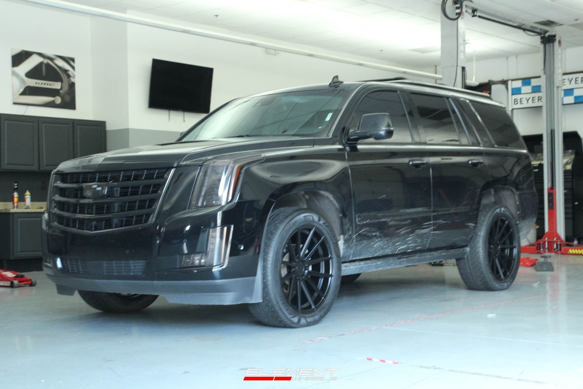 22 Inch Ferrada FT1 in Matte Black on 2019 Cadillac Escalade