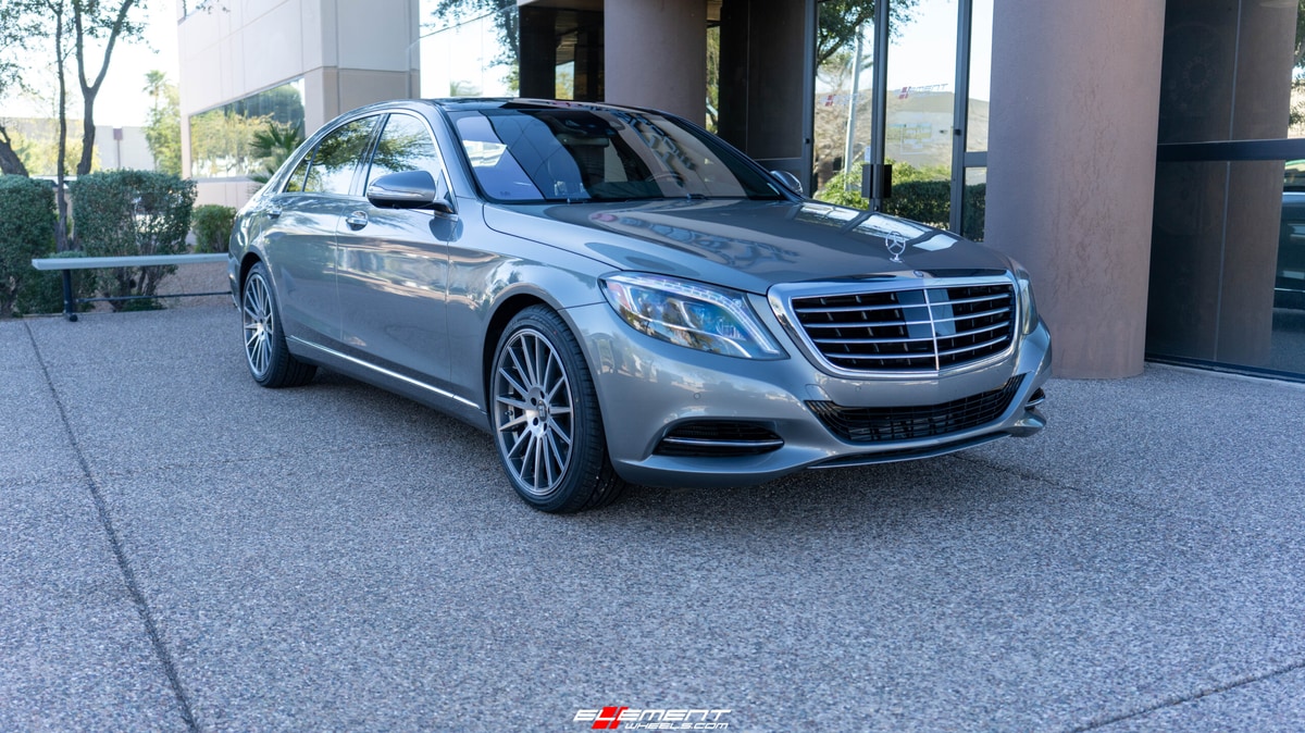 20 Inch Touren TR92 in Gloss Graphite Machined on a 2014 Mercedes Benz S560