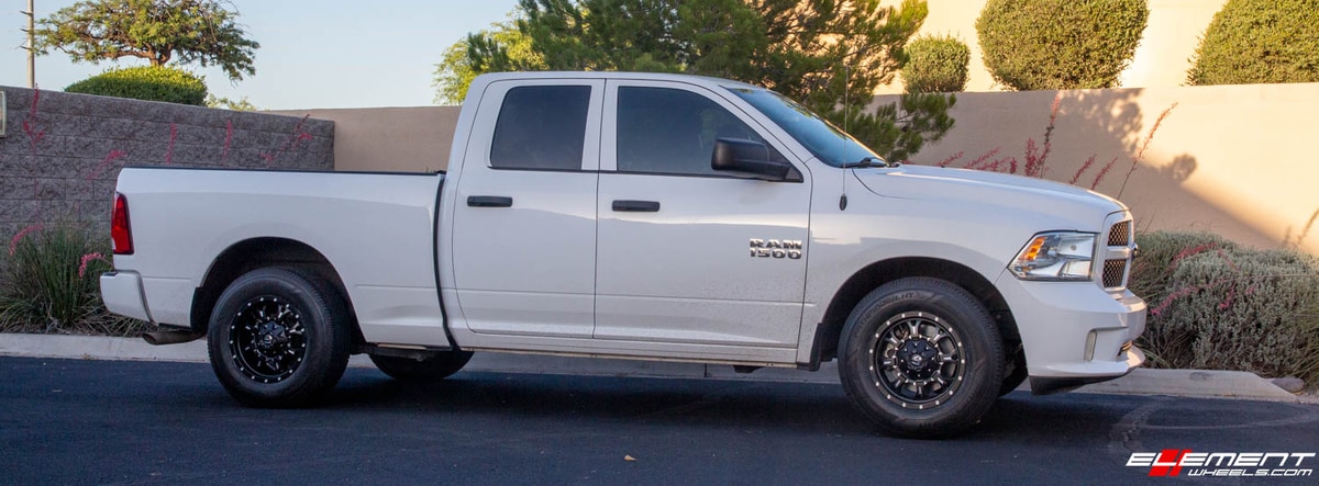 17 Inch Fuel Off Road Krank in Gloss Black Milled D517 on a 2016 Dodge RAM 1500