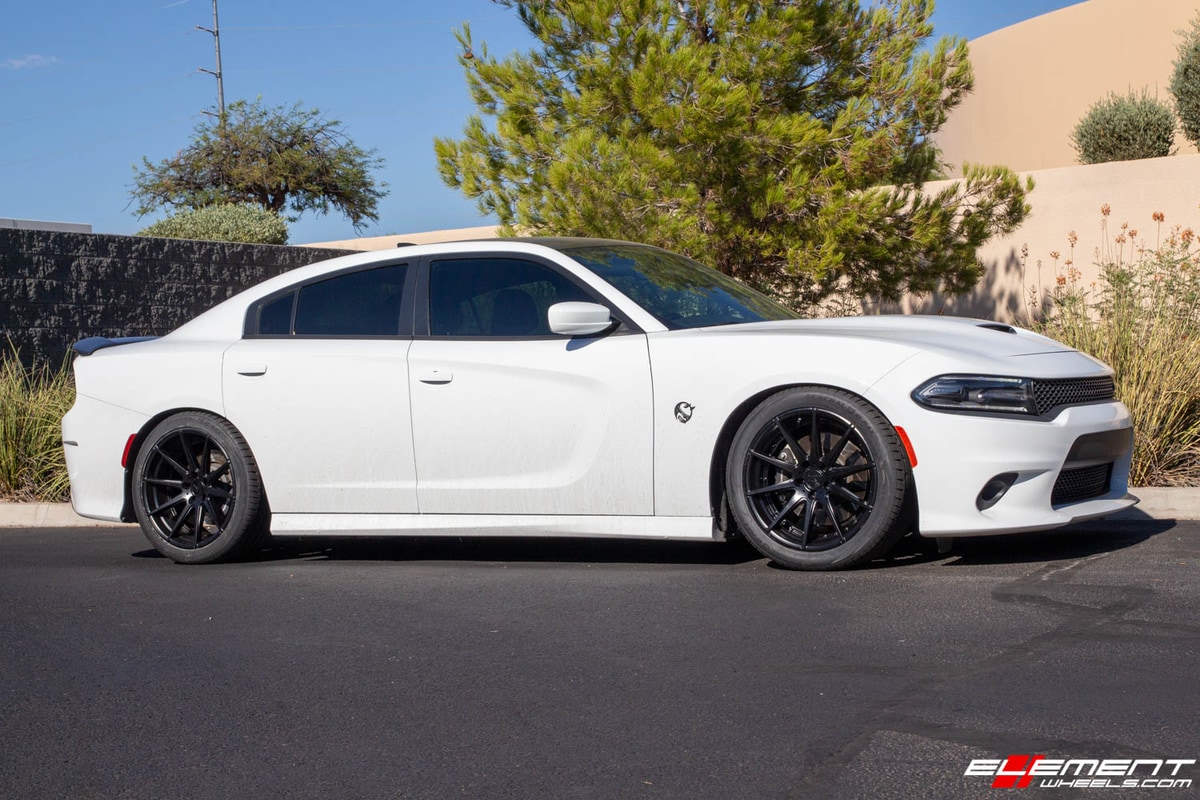 Staggered 20 Inch Verde Insignia in Satin Black on a 2018 Dodge Charger Scat Pack
