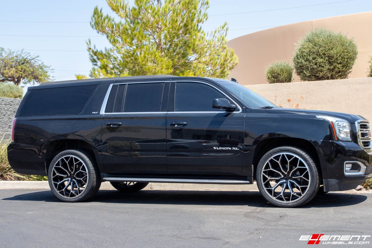 24 Inch Gianelle Monte Carlo in Gloss Black W/ Machined Face on a 2019 GMC Yukon Denali XL