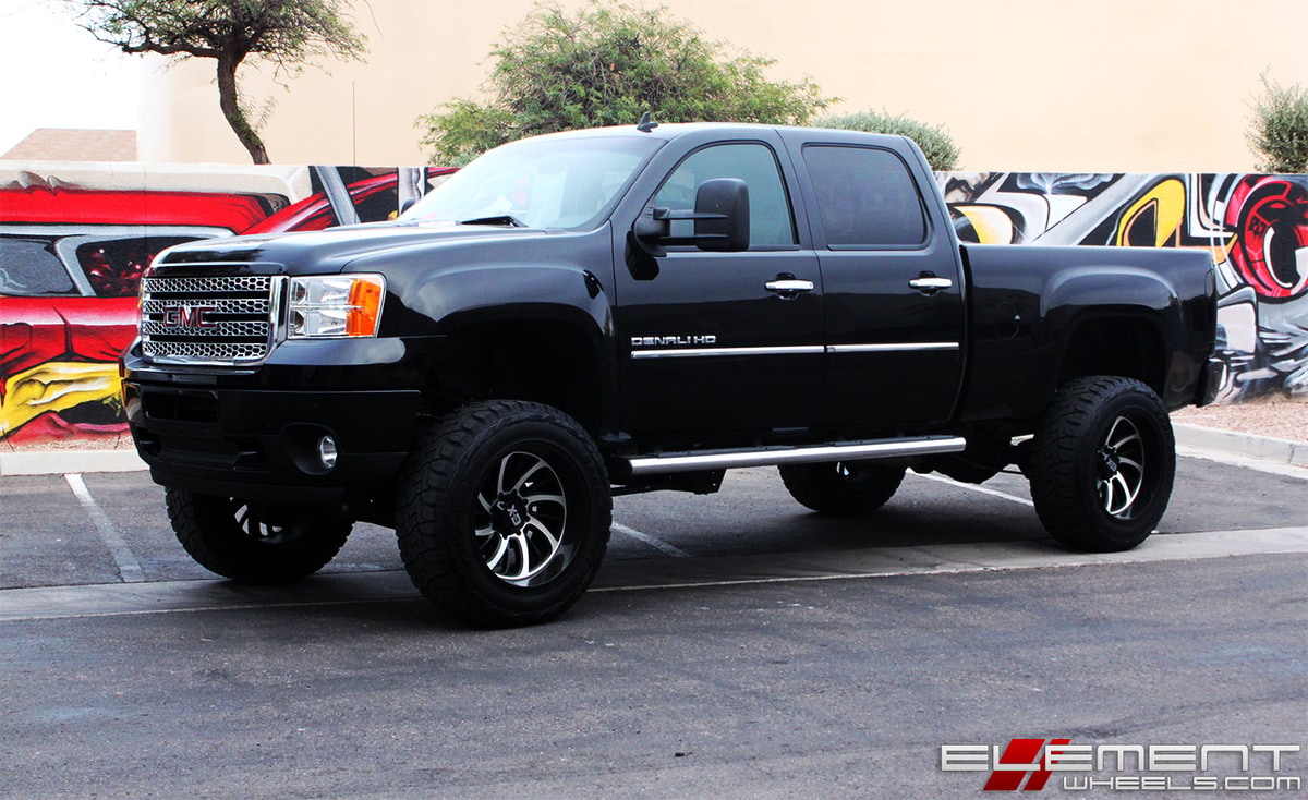 22x12 XD826 Surge Gloss Black w/ Machined Face on 2014 GMC Sierra 2500 Denali HD w/ Specs