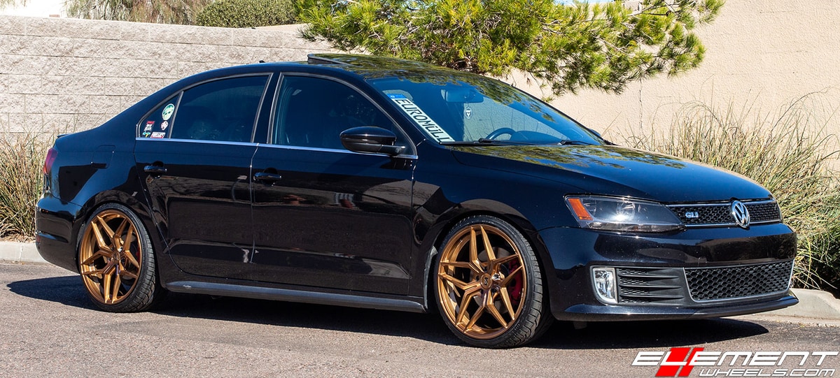 19 inch Variant Xenon Brushed Bronze on Volkswagen GLI