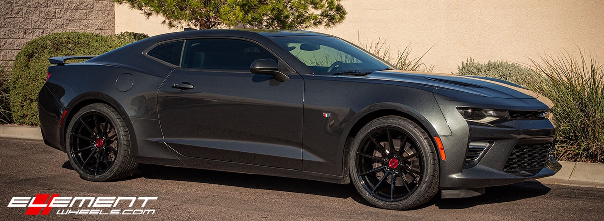 Staggered 20 Inch Variant Argon in Gloss Piano Black on a 2016 Chevrolet Camaro SS