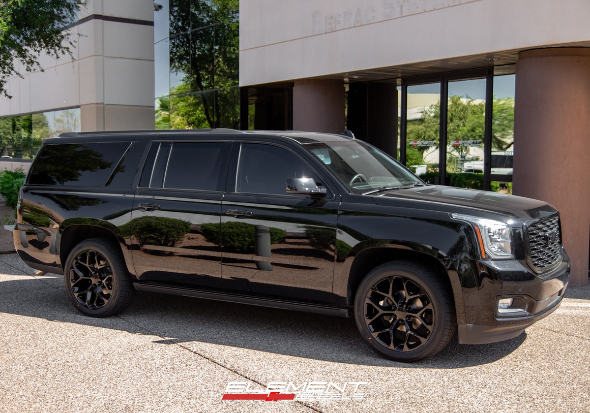 22 inch Vors DG11 Gloss Black on a 2018 GMC Yukon