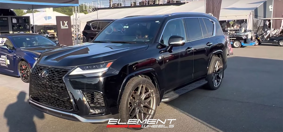 24 inch Momo Salerno Satin Anthracite on a 2022 Lexus LX600