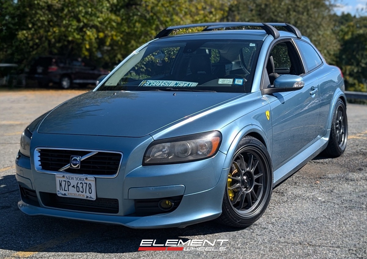 18 inch Konig Hypergram in Matte Gray on a 2008 Volvo C30