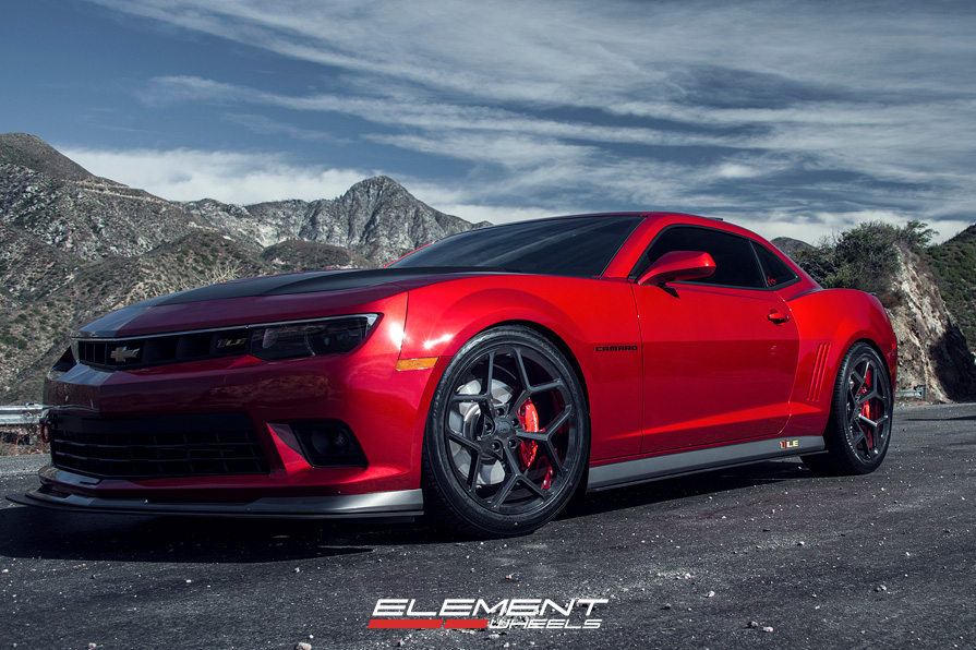 20 inch Staggered MRR 228 Z28 Replica on Chevy Camaro SS w/ Specs