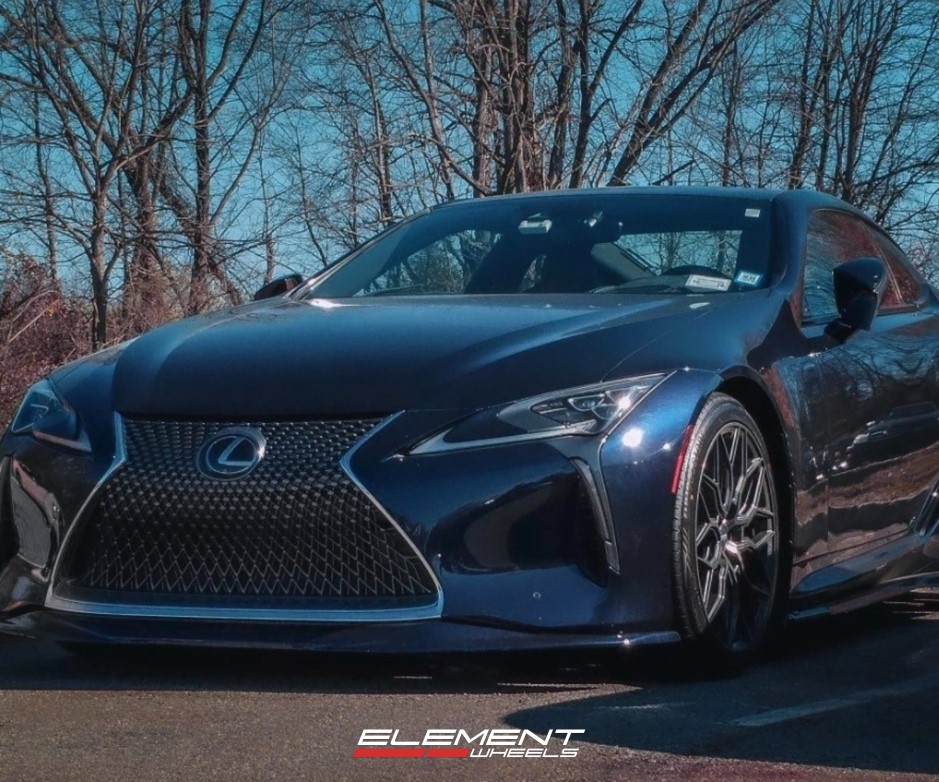 Staggered 21 inch Vossen HF-2 in Gloss Anthracite on a 2018 Lexus LC500