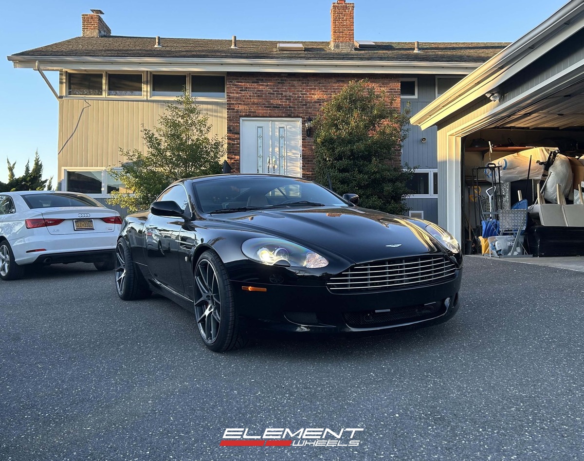 Staggered 20 inch Ace Alloy AFF02 in Gloss Mica Grey Machined on a 2005 Aston Martin DB9