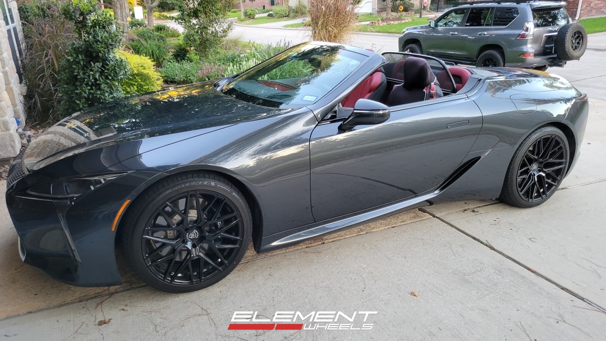 Staggered 21 inch Rohana RFX10 in Gloss Black on a 2021 Lexus LC 500