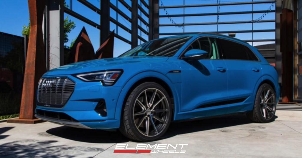 22 inch Vossen HF-3 Gloss Black w/ Double Tint on a 2022 Audi E-Tron SUV