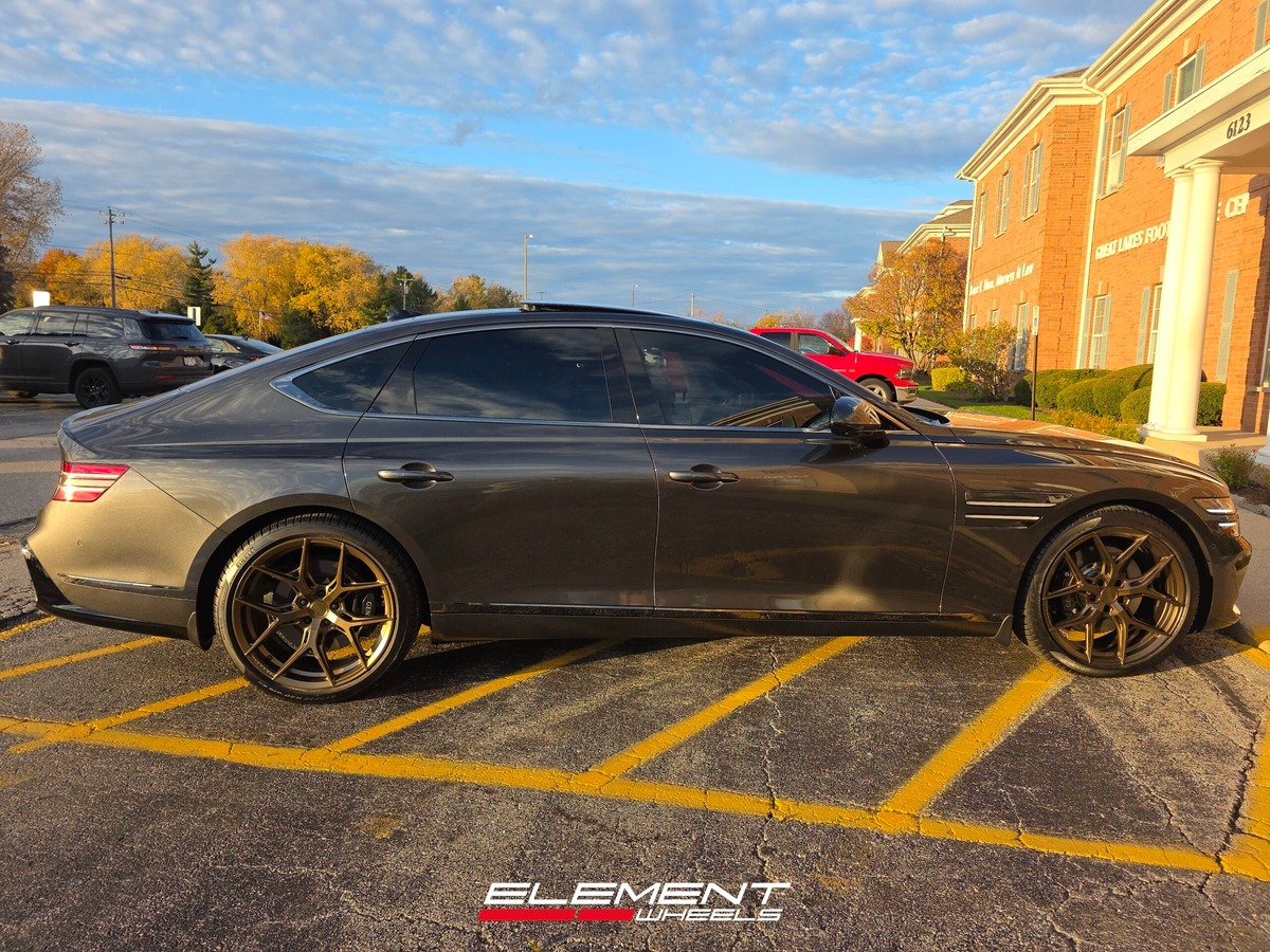 Staggered 20 inch Vossen HF-5 in Satin Bronze on a 2025 Genesis G80