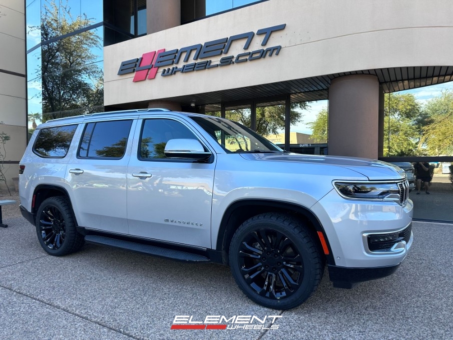 22x9 Inch GMC Replica FR55 Gloss Black on a 2022 Jeep Wagoneer