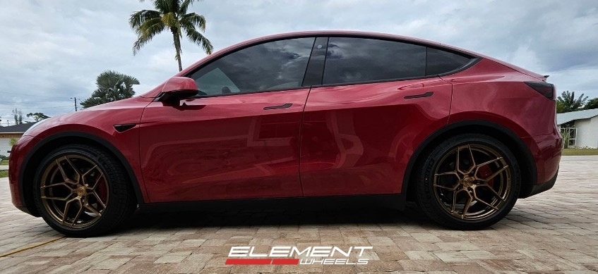 20 Inch Rohana RFX11 Brushed Bronze on a 2020 Tesla Model Y Performance