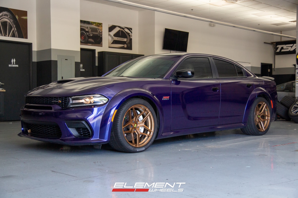 20 Inch Variant Xenon in Brushed Bronze on a 2021 Dodge Charger Scat Pack
