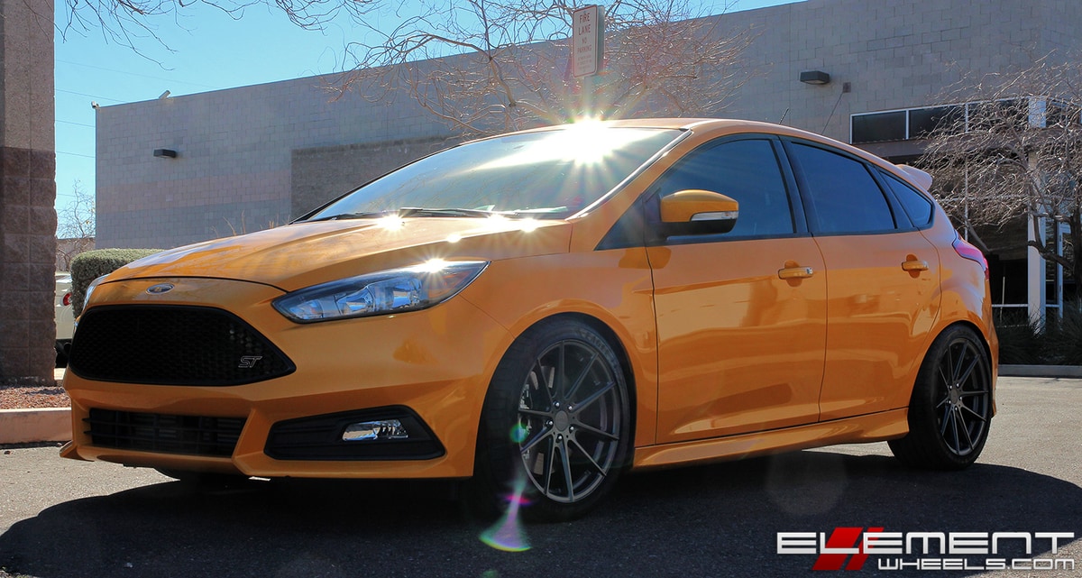 18x8 TSW Bathurst Gloss Gunmetal(Rotary Forged) on 2013 Ford Focus ST w/ Specs