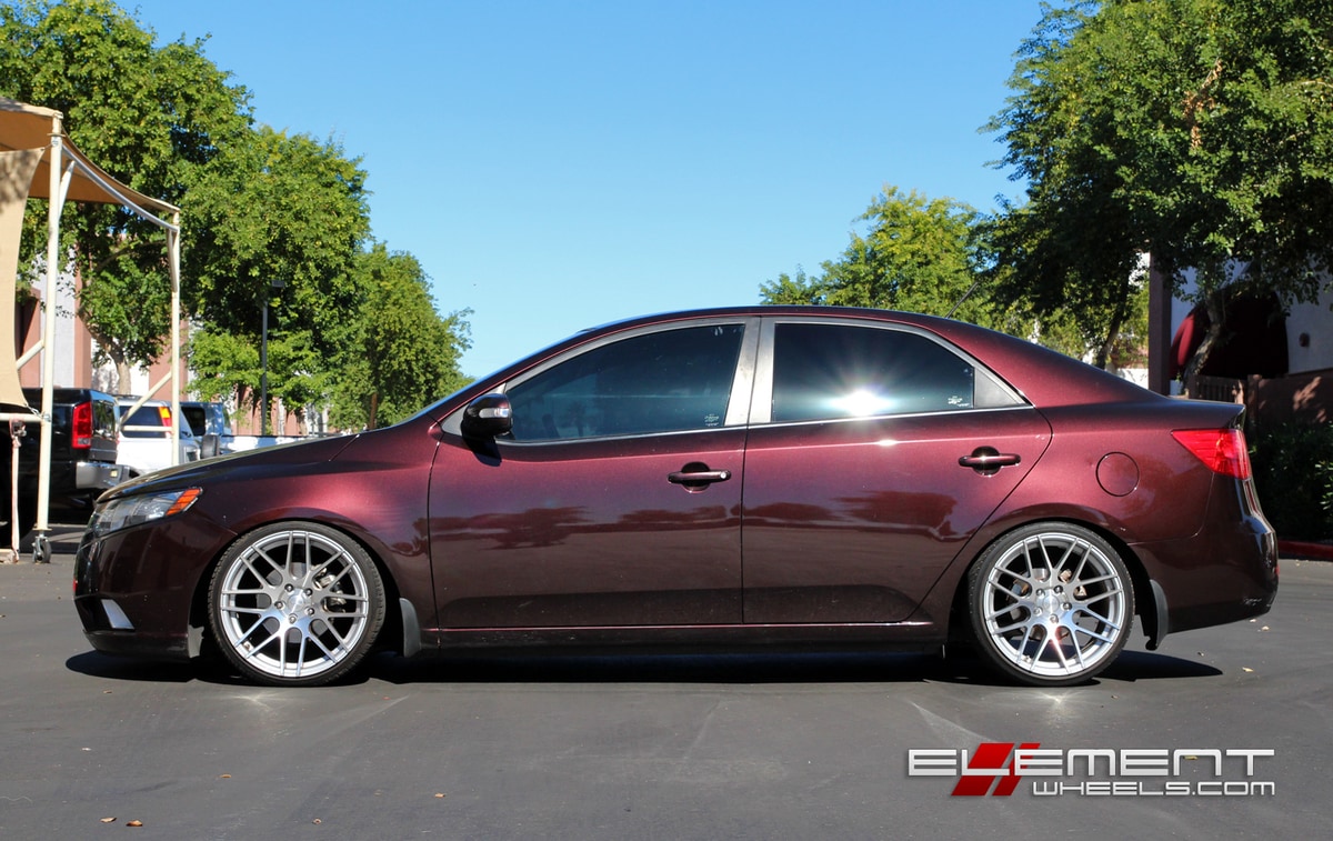 18x9 Groundforce GF07 Silver/Machined on Kia Forte Sedan w/ specs