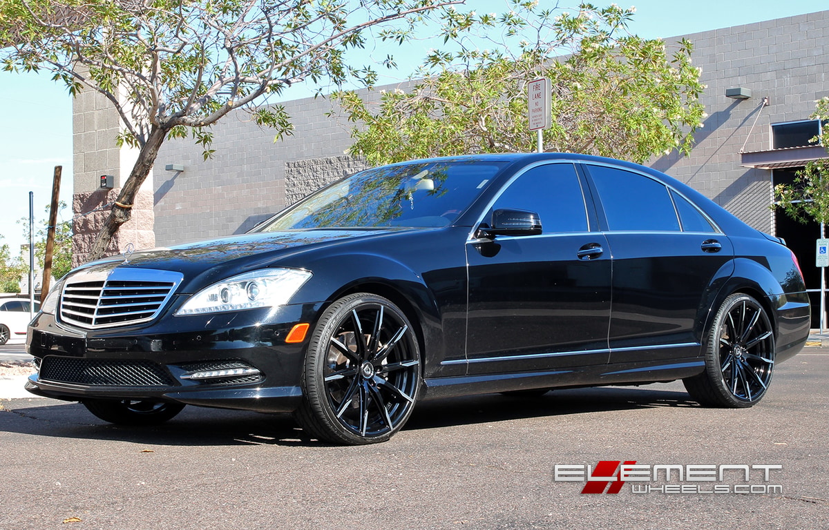 22 inch Lexani CSS15 Gloss Black w/ Machined Tips Wheels on 2013 Mercedes S550 w/ Specs