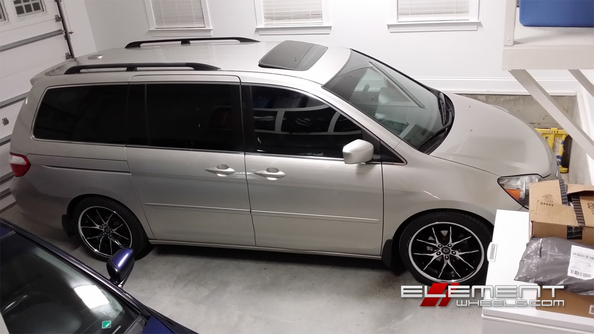 20 inch Lexani R12 Gloss Black Machined on 2004 Honda Odyssey w/ Specs