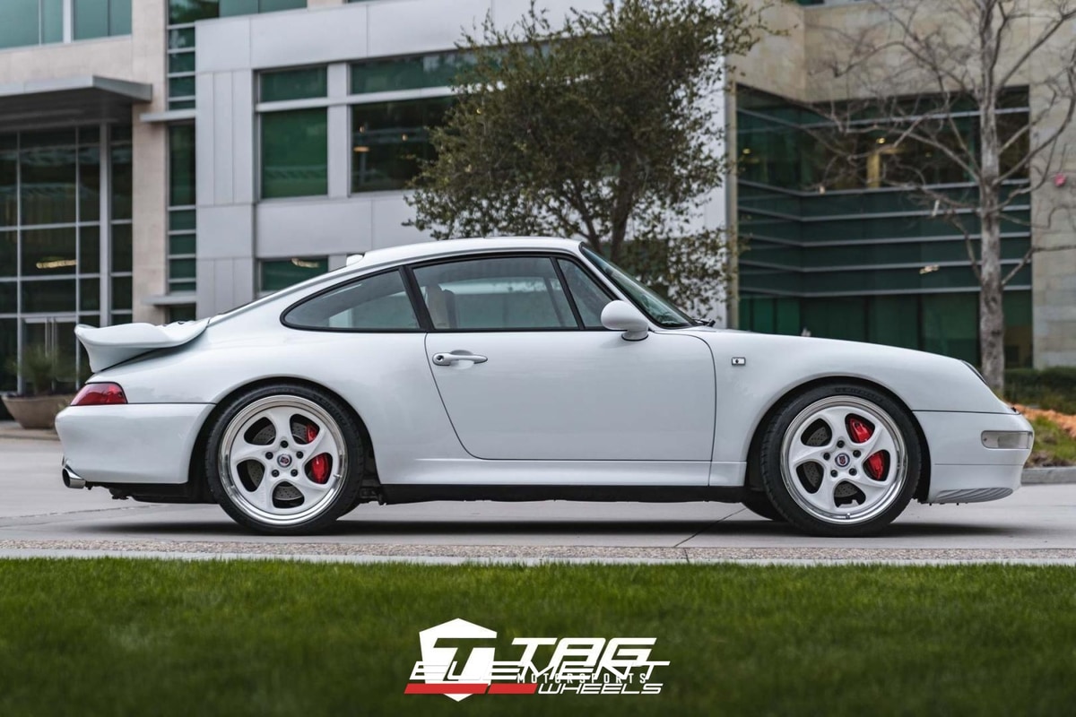 19x8.5 | 19x11 Staggered HRE Wheels on Porsche