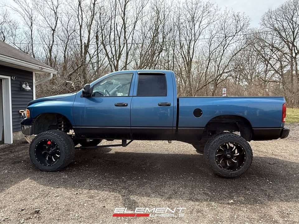 20x12 TIS Off-Road Wheels TIS Off-Road 544BM on Dodge 2003-2005 Dodge Ram 2500/3500