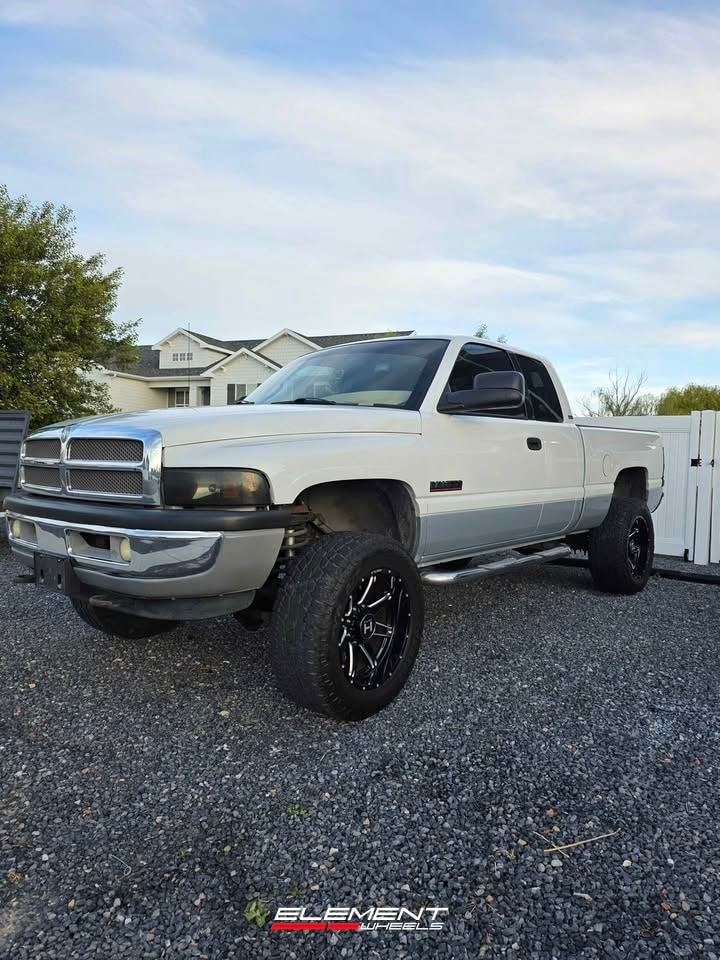 20x10 Hostile Wheels Hostile H109 Alpha Asphalt on Dodge 1994-2002 Dodge Ram 2500