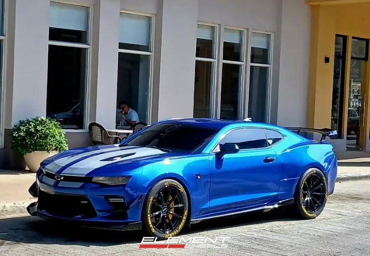 20x9 | 20x10.5 Staggered Ace Alloy AFF05 Gloss Piano Black (Flow Formed) on 2016-2025 Chevrolet Camaro