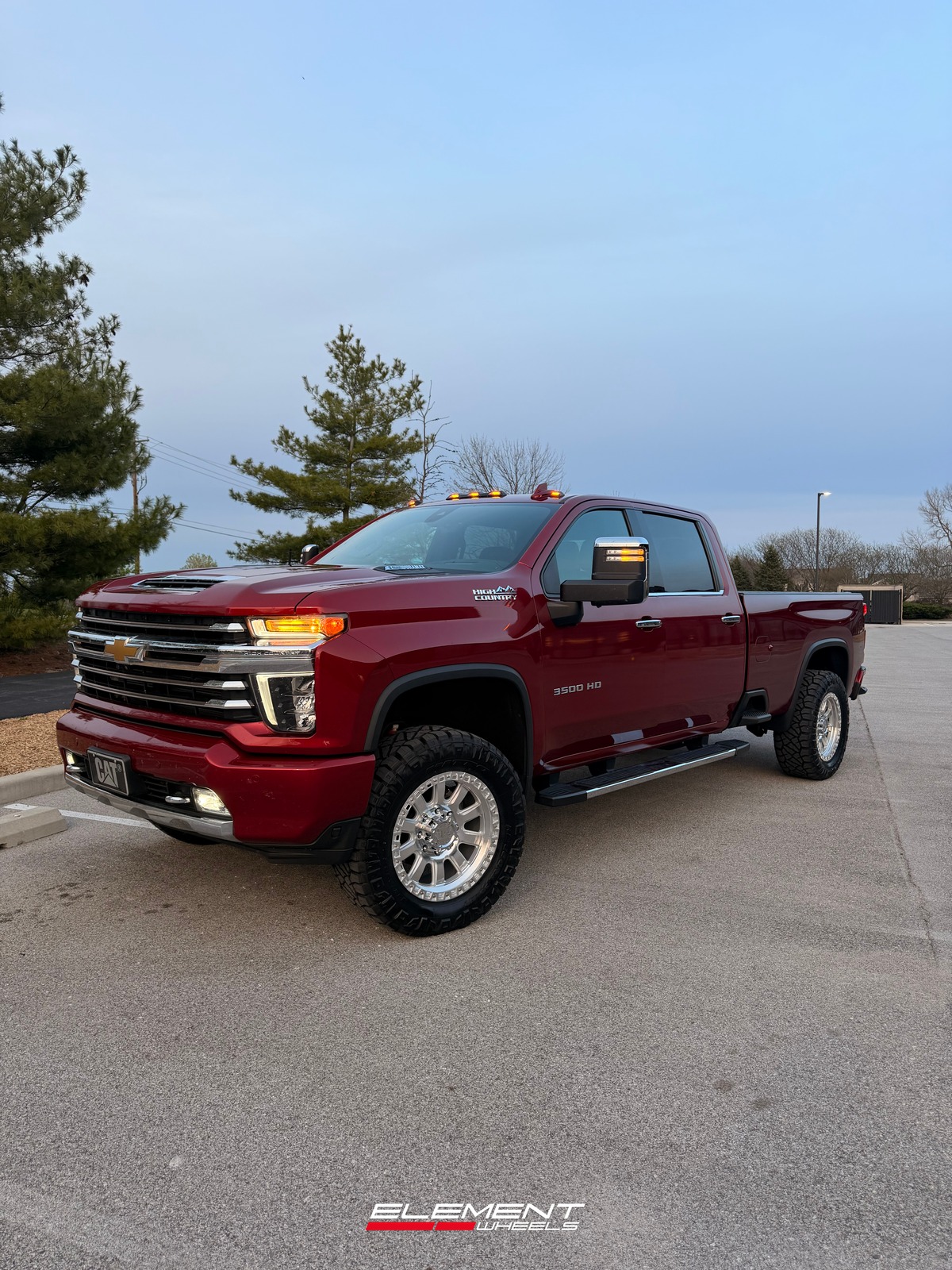 20x9 Hostile H138 Crawler Machine on 2020-2025 Chevrolet Silverado 3500 Dually
