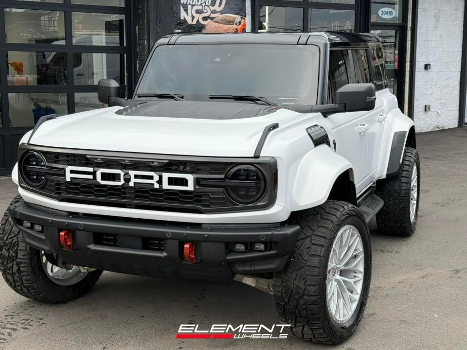 22x10.5 on 2022-2025 Ford Bronco Raptor