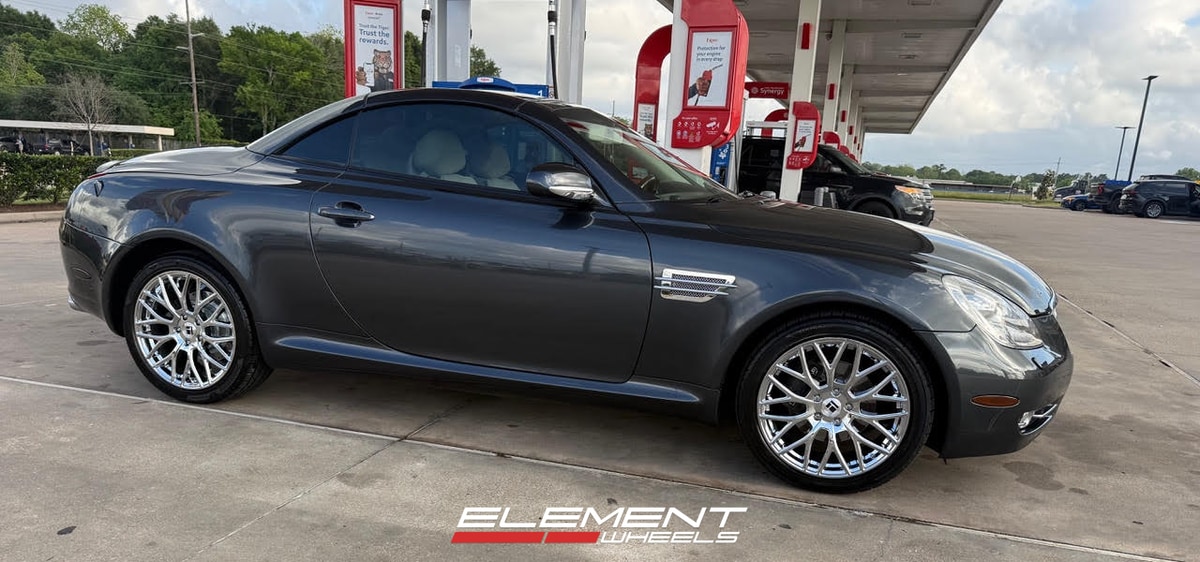 18x8 Touren TR76 Chrome on Lexus 2002-2008 Lexus SC