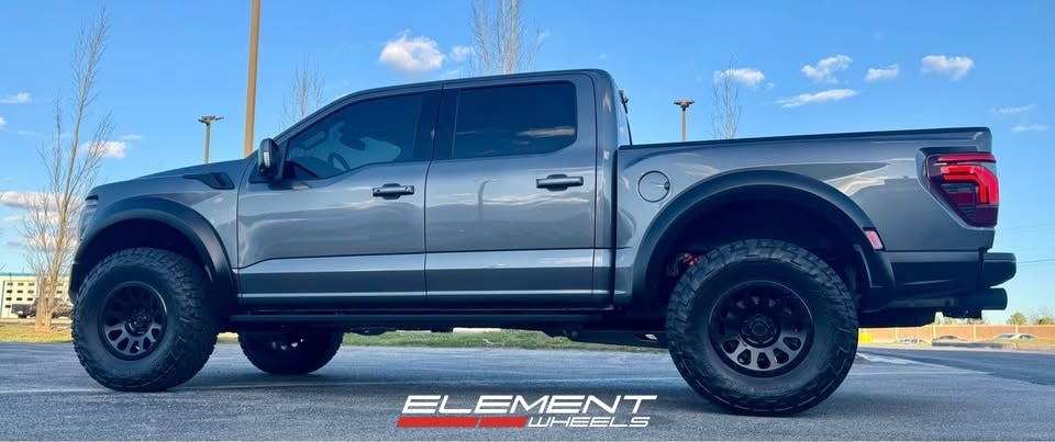 18x9 Fuel Off-Road Vector Anthracite D601 on 2017-2020 Ford F-150 Raptor