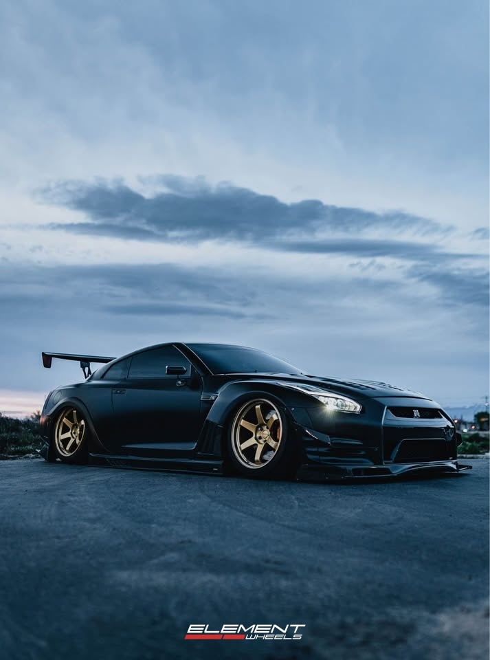 20x11 | 20x12 Staggered on 2009-2024 Nissan GT-R