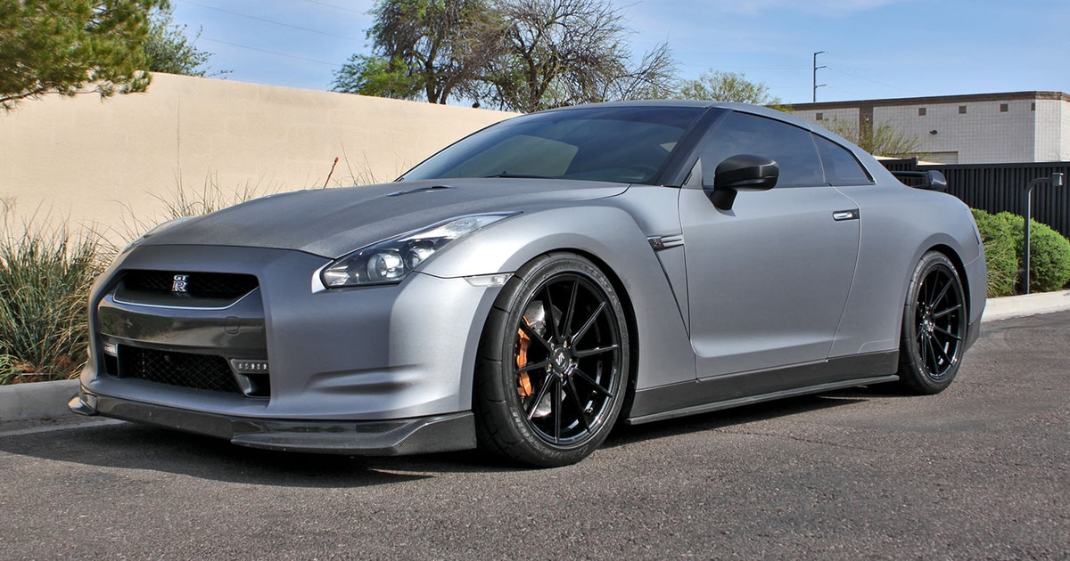 Nissan Nissan GT-R 20 inch Staggered Variant Argon Gloss Piano Black ...