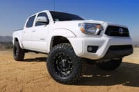 icon 2005-2023 toyota tacoma, 2.5 vs extended travel, remote reservoir w/ cdev coilover kit, 700 lbs/in coils 58735e-700