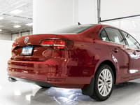 awe tuning 16-18 volkswagen jetta mk6 1.4t track edition exhaust - chrome silver tips 3020-22032