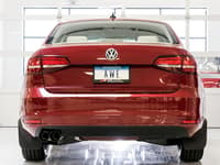 awe tuning 16-18 volkswagen jetta mk6 1.4t track edition exhaust - diamond black tips 3020-23034
