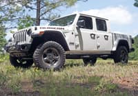 superlift 2020 jeep gladiator jt including rubicon 4 dr 4wd 2.5in leveling kit 40051