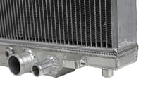 afe bladerunner street series radiator 99-04 ford trucks v10 6.8l 46-52151
