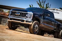 icon 2023-2024 f-250/f-350 ford super duty 4wd, 2.5 piggyback centerline stabilizer kit 65053