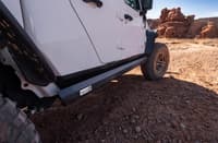 amp research 2020-2022 jeep gladiator powerstep - black 75135-01a