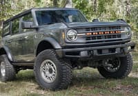 superlift 21-22 ford bronco 4wd (does not fir sport or sasquatch package) 2in lift kit 9720