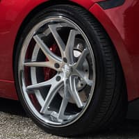22x10.5 ferrada fr2 machine silver w/ chrome lip 5x120 40mm