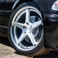 22x9 ferrada fr3 machine silver w/ chrome lip 5x120 30mm