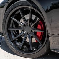 22x11 ferrada fr4 matte black w/ gloss black lip 5x115 20mm